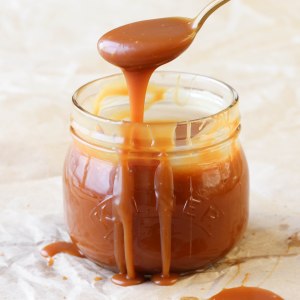 Homemade_Salted_Caramel_Sauce_FG2-1402190239